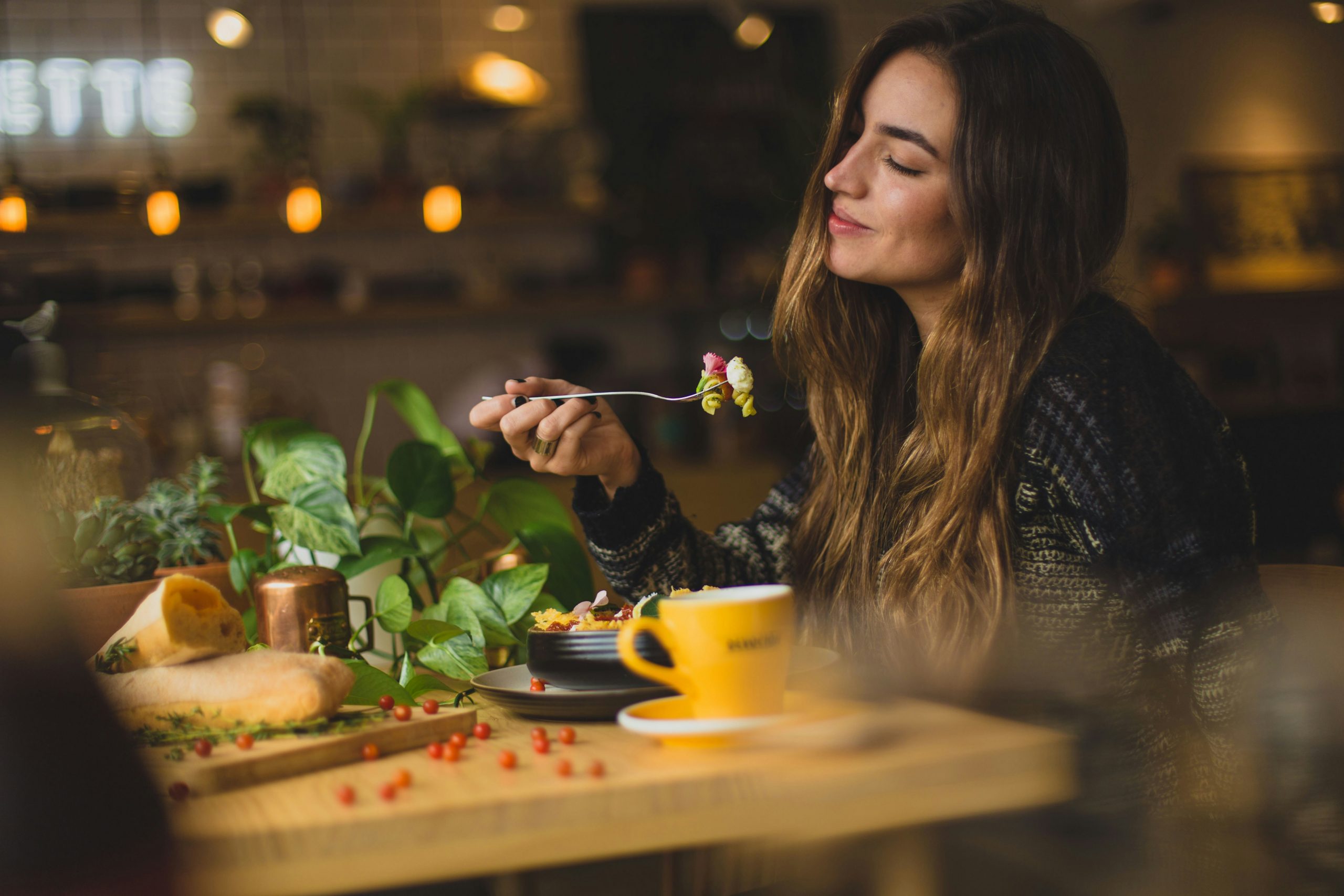 Alimentos funcionales que mejoran el bienestar emocional en 2024