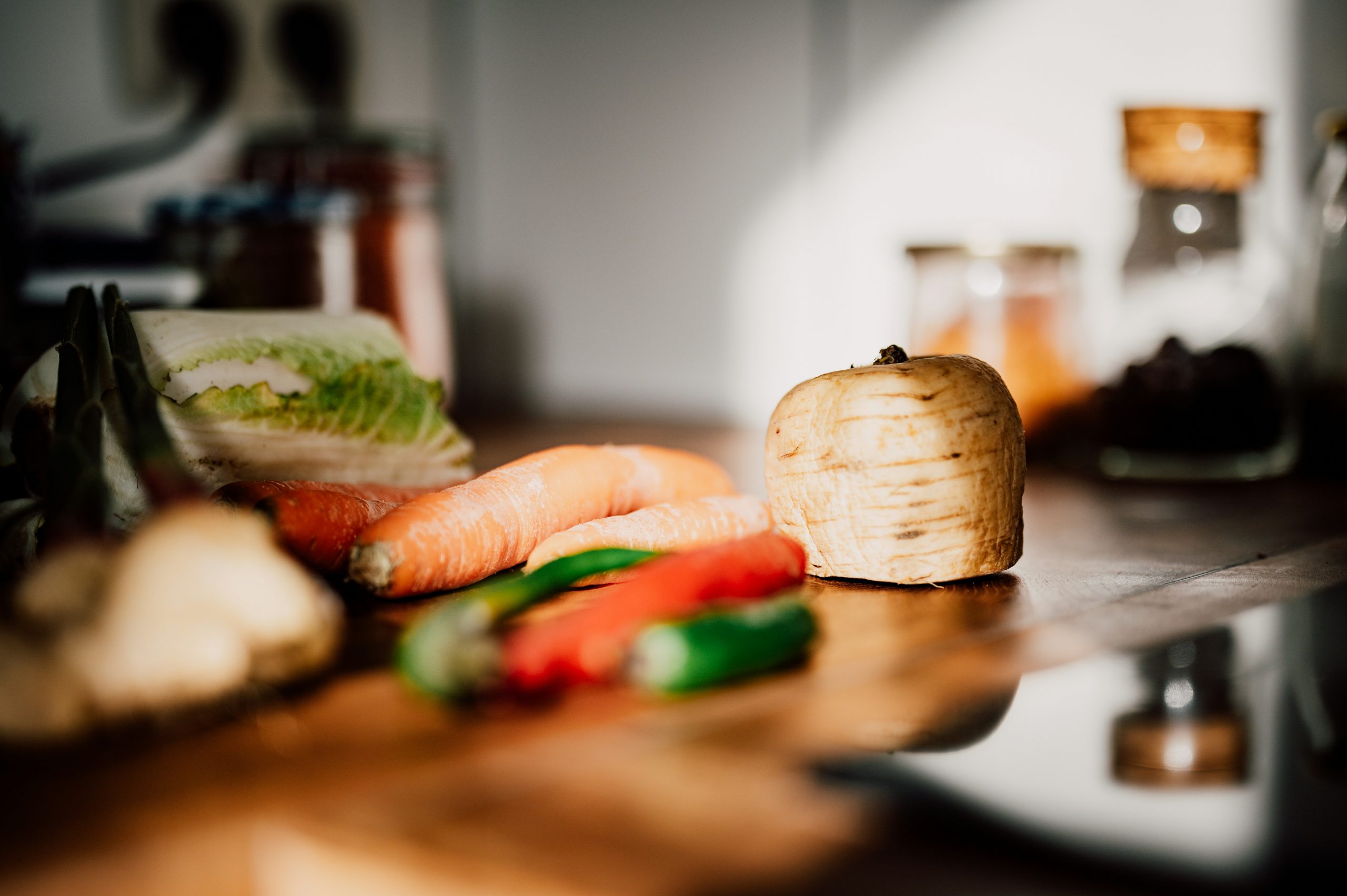 Alimentos vegetales variados para una dieta saludable